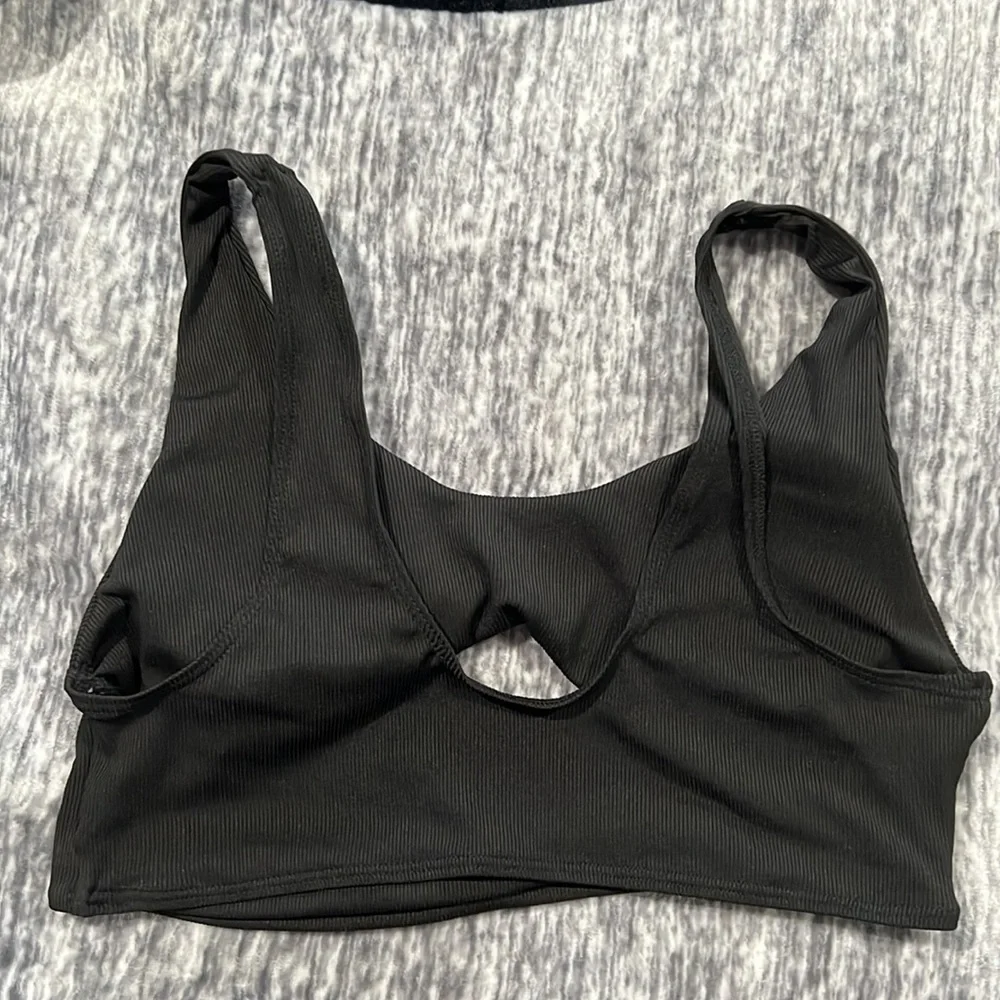 SHEIN Rib Cut Out High Cut Bathing Suit - Picture 4 of 9